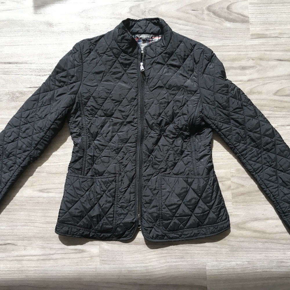 LL Bean Signature Quilted Riding Jacket (women, size 4 US, black)